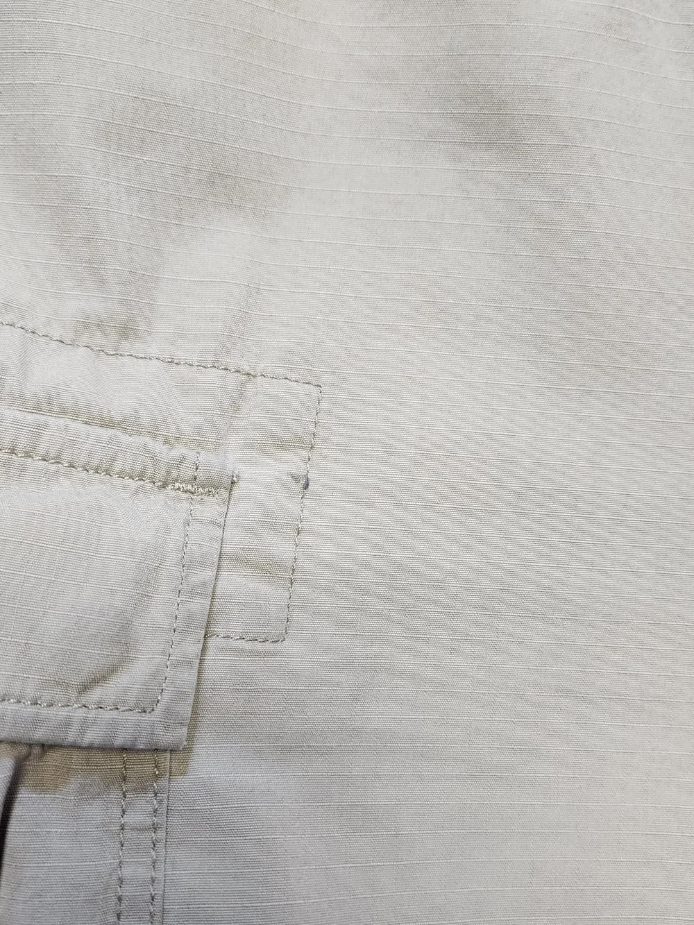 Levi's Cargo Shorts Size 48 Beige Tan Khaki 100% Cotton Hiking Outdoor Gorpcore